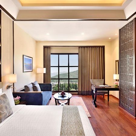 Four Points By Sheraton Srinagar Exterior photo