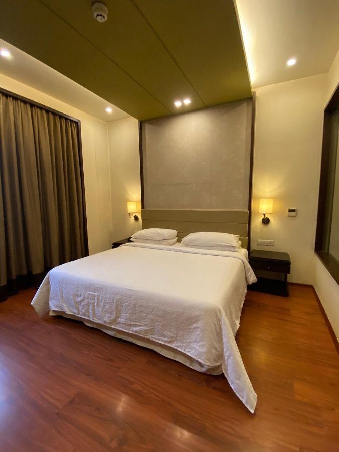 Four Points By Sheraton Srinagar Exterior photo