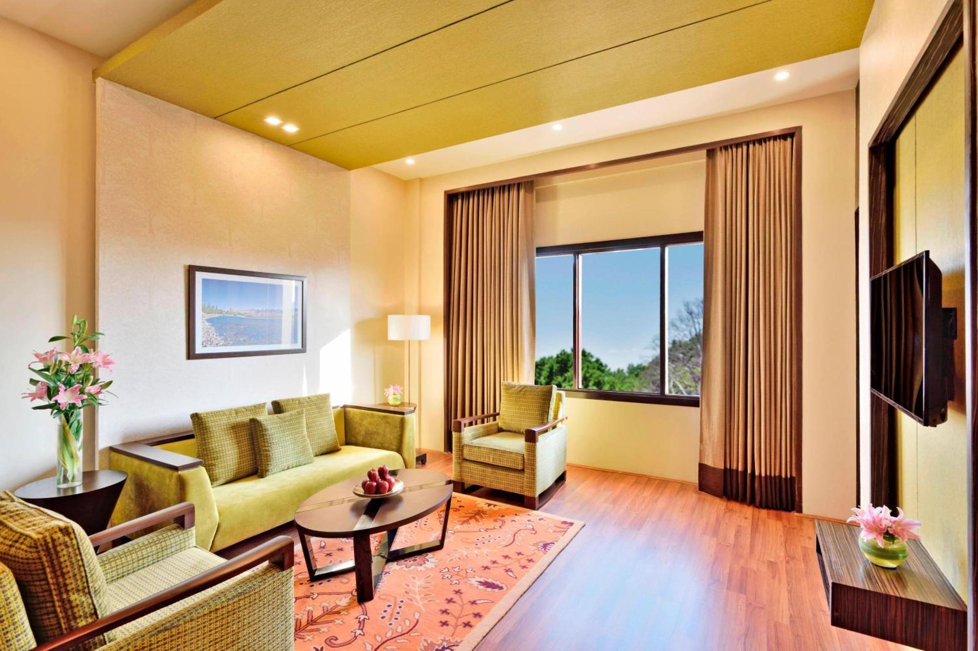Four Points By Sheraton Srinagar Exterior photo