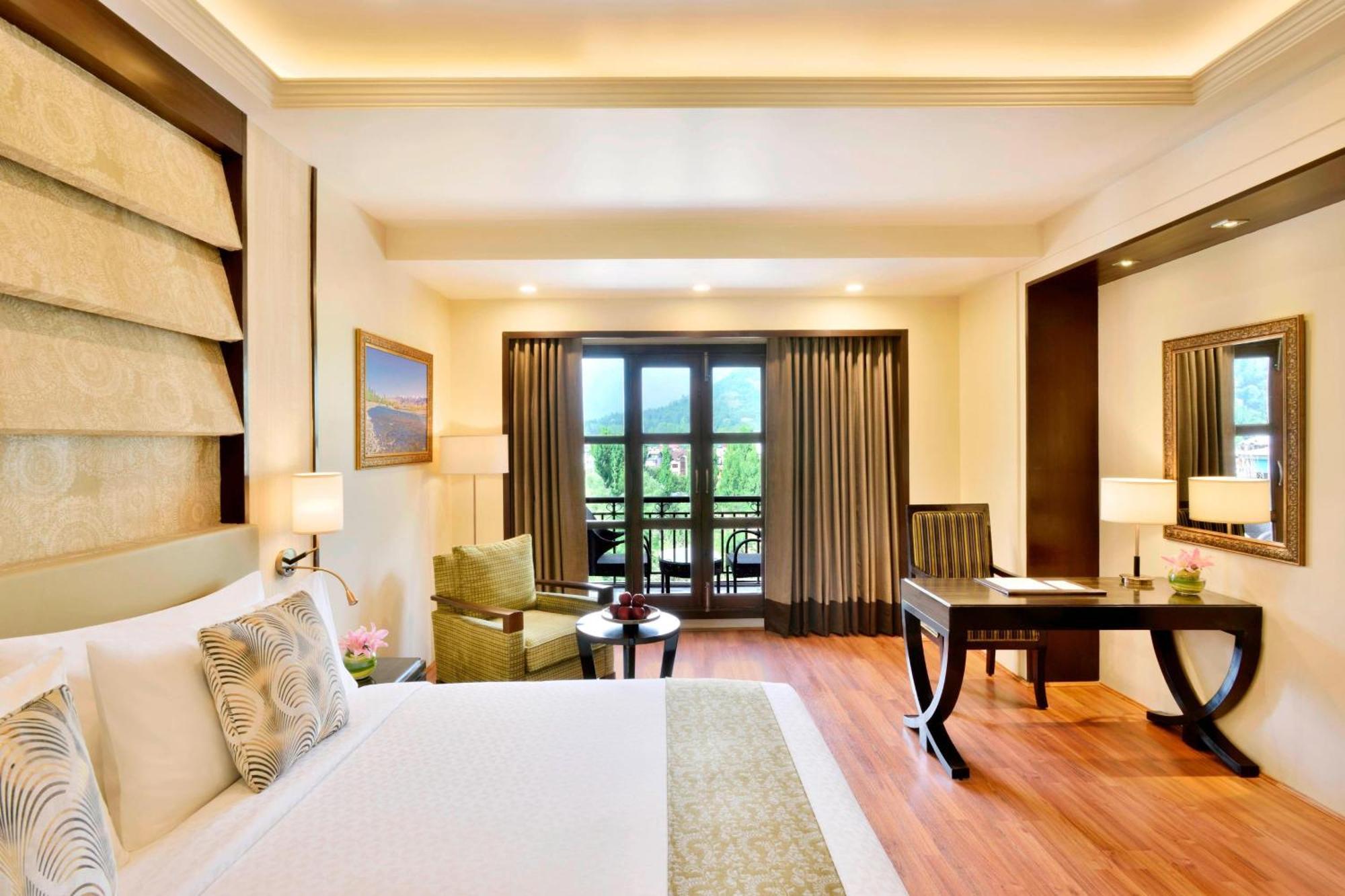 Four Points By Sheraton Srinagar Exterior photo